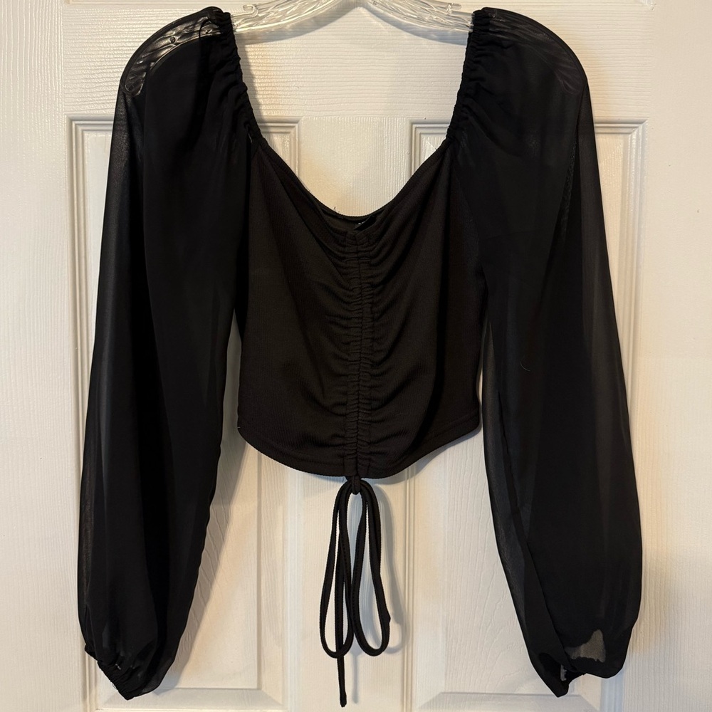SHEIN Women’s Black Ruched Drawstring Long Sleeve Crop Top. Size Small